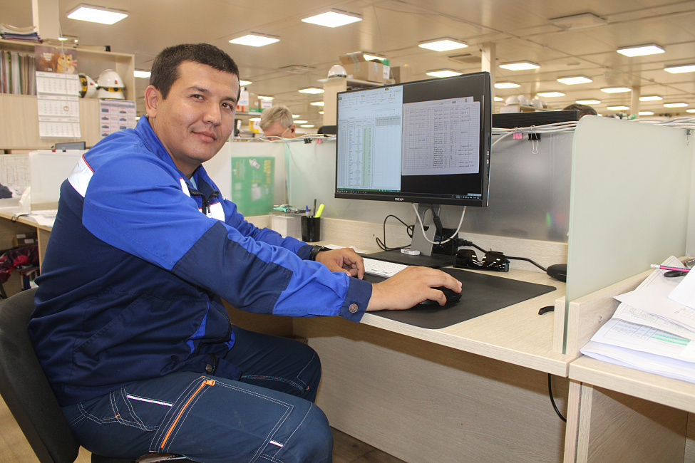 D. Tillayev