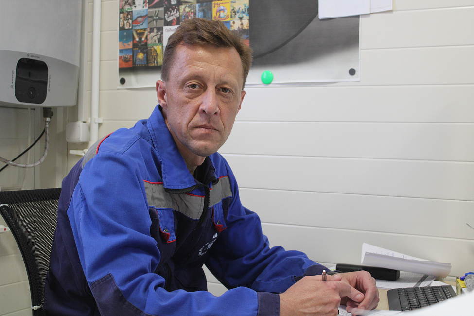 Yu. Shaposhnikov